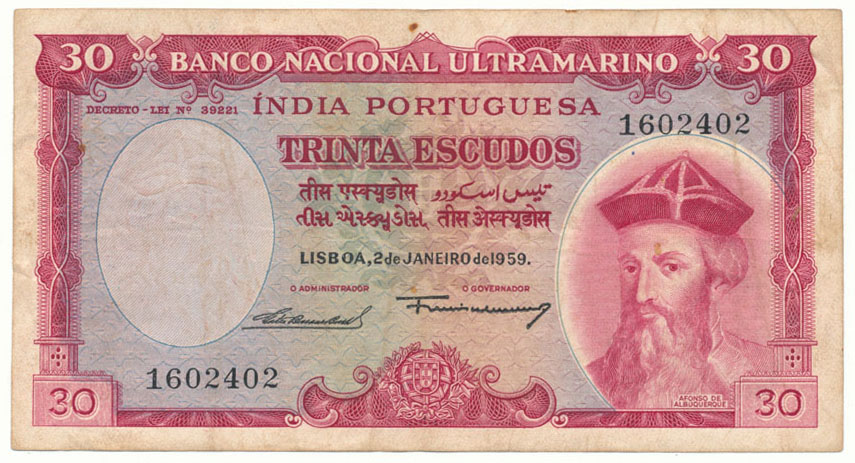 30 Escudos